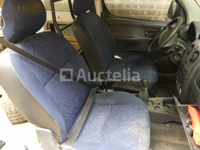 Ref:geregistreerd onder: yau-437 - peugeot partner car - afbeelding 13 van  26