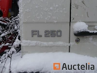 Ref:imat : pli988 - vrachtwagen kipper + hulp hijskraan volvo fle6e 19.0 (2004-216.733 km) - afbeelding 12 van  31