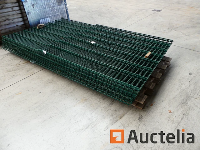 Ref:n010167 - 11 stijve hek panelen betafence nylofor city/nylofor f paneel 6005 220 x 50 - afbeelding 1 van  4