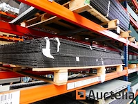 Ref:n020343 - 26 zenturo stijve hek panelen - afbeelding 1 van  4