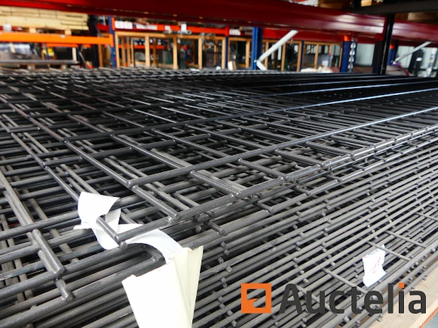 Ref:n020343 - 26 zenturo stijve hek panelen - afbeelding 3 van  4