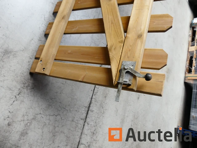 Ref:n031071 - 4 poorten sparren hek platteland - afbeelding 2 van  5
