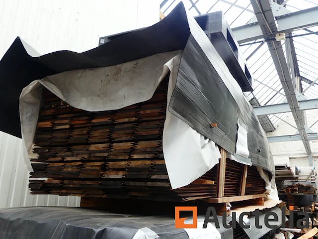 Ref:num inv : 47 - padouk gevelbekledingsplaten - afbeelding 3 van  5