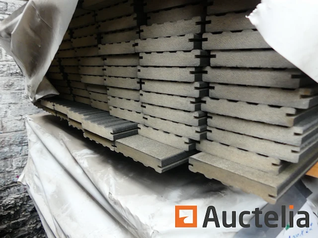 Ref:num inv : 53 - 104 composiet houten vlonderplanken - afbeelding 1 van  5
