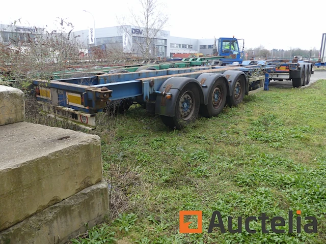 Ref:r71 - renders euro 800 uitbreidbare containertrailer - afbeelding 1 van  23