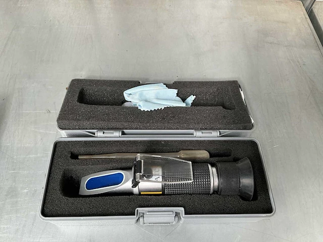 Refractometer - afbeelding 1 van  3