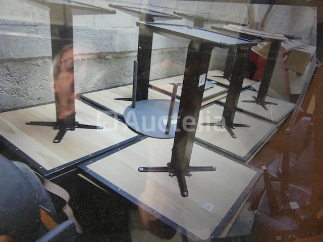 Ref:renkin depot - +/- 30 serveertafel 80x80 - afbeelding 2 van  4