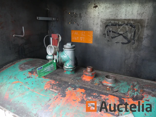 Ref:z43 - bouw brandstoftank 2000 liter - afbeelding 2 van  7