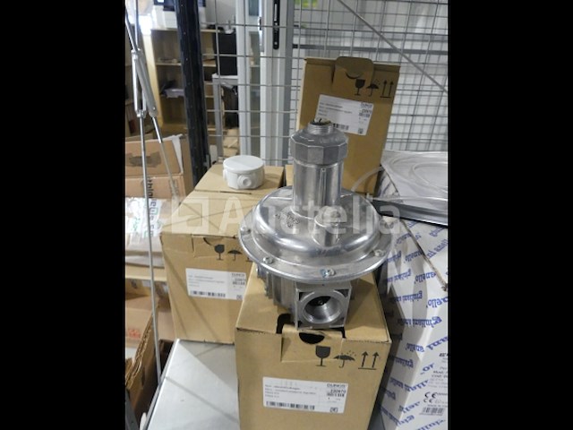 Regelaar en magneetventiel - afbeelding 7 van  14