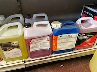 Reinigingsproducten, adblue en zomer ruitensproeier - afbeelding 4 van  7