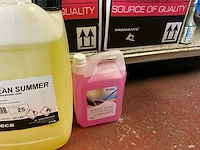 Reinigingsproducten, adblue en zomer ruitensproeier - afbeelding 6 van  7