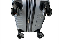 Reiskoffer - ormi - 65 x 40 x 25 cm. - dubbele rits - grijs - afbeelding 2 van  4