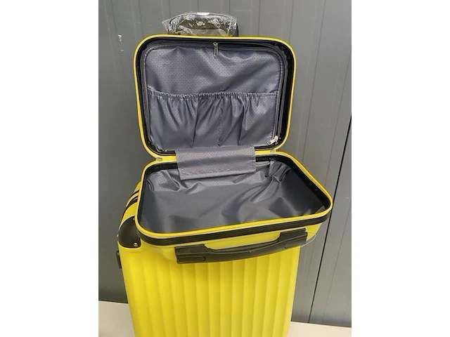 Reisset - reiskoffer + beautycase - ormi - geel - afbeelding 5 van  5