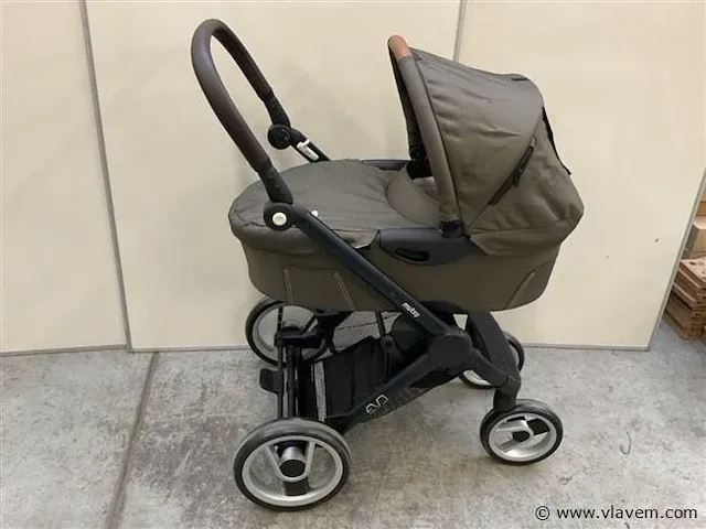 Reiswieg/wandelwagen - afbeelding 1 van  4