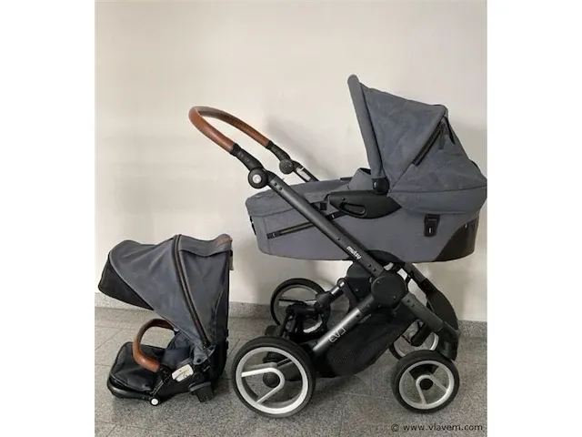 Reiswieg/wandelwagen - afbeelding 1 van  2