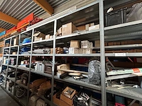Rek en inhoud rek - afbeelding 1 van  12