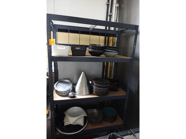 Rek + inhoud - afbeelding 1 van  3