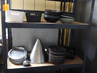 Rek + inhoud - afbeelding 1 van  3