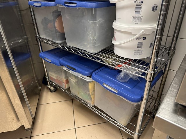 Rek + inhoud - afbeelding 3 van  3