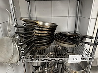 Rek + inhoud - afbeelding 3 van  5