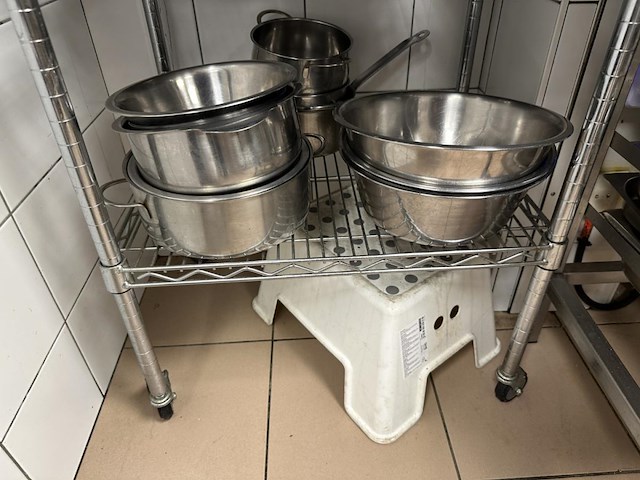 Rek + inhoud - afbeelding 5 van  5