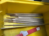 Rek met inhoud - afbeelding 7 van  11