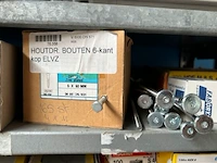 Rek met inhoud - afbeelding 5 van  7