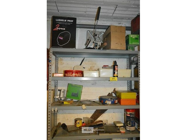 Rek met inhoud - afbeelding 1 van  6