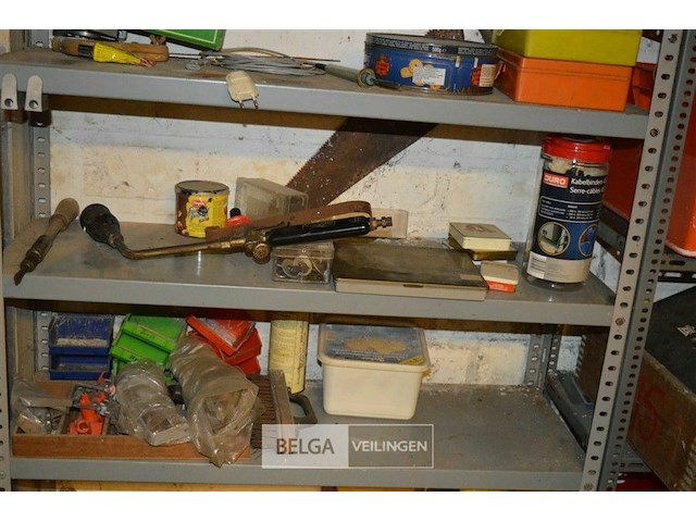 Rek met inhoud - afbeelding 3 van  6