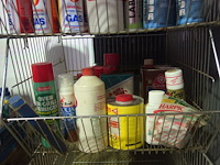 Rek met onderhoudsproducten voor huis en auto - afbeelding 4 van  4