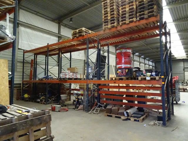 Rek - afbeelding 1 van  1