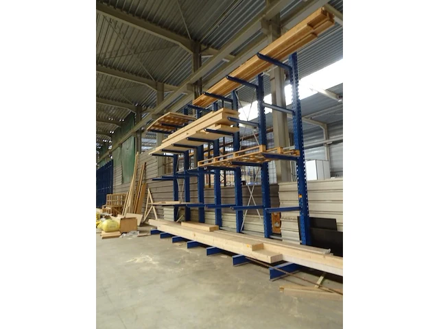 Rek - afbeelding 2 van  2