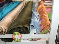 Rekbaar velour stof & soft shell op rol/houder - afbeelding 2 van  5