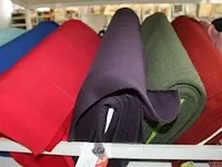 Rekbaar velour stof & soft shell op rol/houder - afbeelding 4 van  5