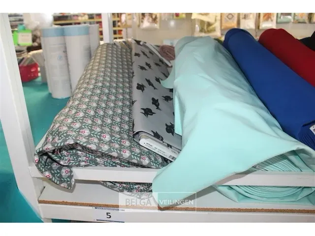 Rekbaar velour stof & soft shell op rol/houder - afbeelding 5 van  5