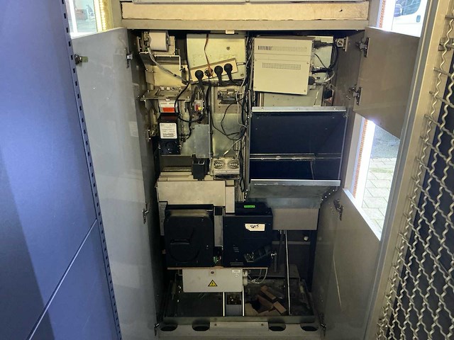 Release iii volledig geautomatiseerde verkoopautomaat - afbeelding 3 van  26