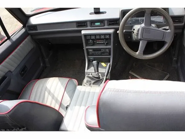 Reliant scimitar cabriolet oldtimer - afbeelding 13 van  14