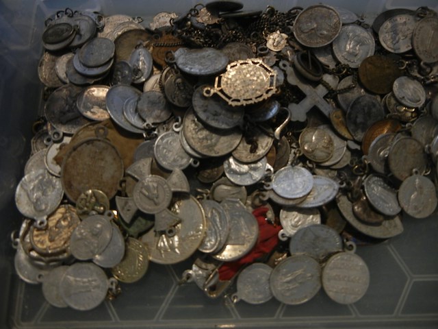 Religieuze medailles zonder doos - afbeelding 2 van  2