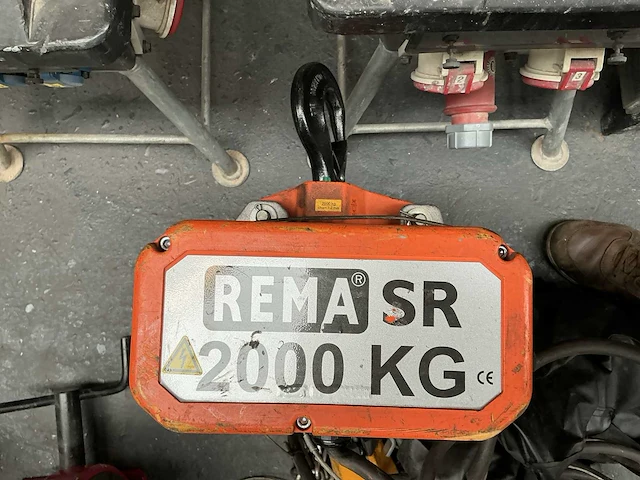 Rema elektrische kettingtakel - afbeelding 1 van  4