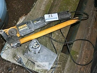 Rems buizensnijder met lader en batterij - afbeelding 2 van  2
