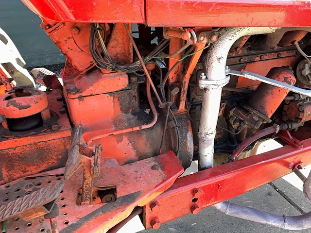 Renauld - master 2 - oldtimer tractor - afbeelding 10 van  22