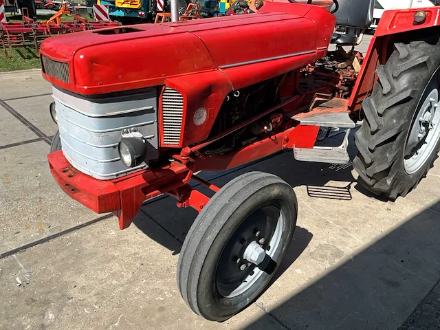 Renauld - master 2 - oldtimer tractor - afbeelding 17 van  22