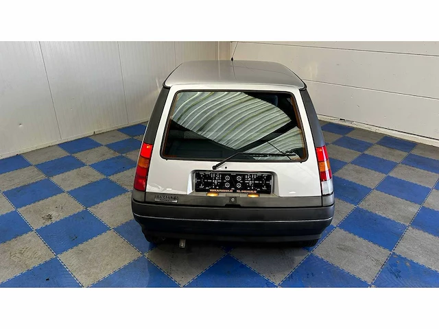 Renault - 1989 - 5 - personenauto - afbeelding 8 van  38