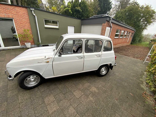 Renault - 1é serie - r4 super - oldtimer - afbeelding 2 van  40