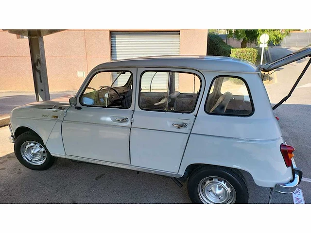 Renault - 1é serie - r4 super - oldtimer - afbeelding 11 van  40