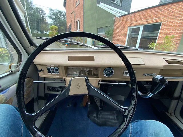 Renault - 1é serie - r4 super - oldtimer - afbeelding 19 van  40