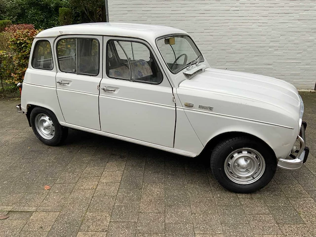 Renault - 1é serie - r4 super - oldtimer - afbeelding 34 van  40
