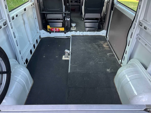 Renault - 2001 - master - rolstoelvervoer - personenauto - afbeelding 4 van  41
