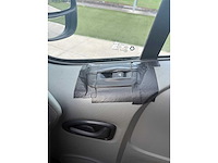 Renault - 2004 - trafic - bestelwagen - personenauto - afbeelding 16 van  30