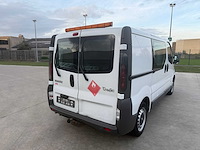 Renault - 2004 - trafic - bestelwagen - personenauto - afbeelding 25 van  30